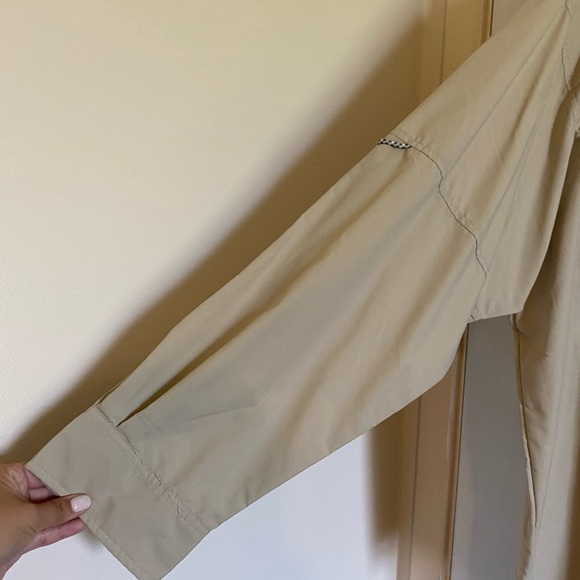 Columbia - Picture 2 of 10